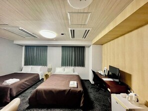A hotel room with two beds, a desk, a chair, a TV, and a window with curtains. - Hotel Select Inn Saitama Moroyama (Moroyama)