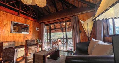 Lahlekile Nathi log cabin in Marloth Park