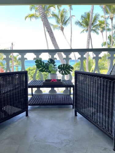 OCEAN FRONT!  Paradise in Kona!  Best Location!