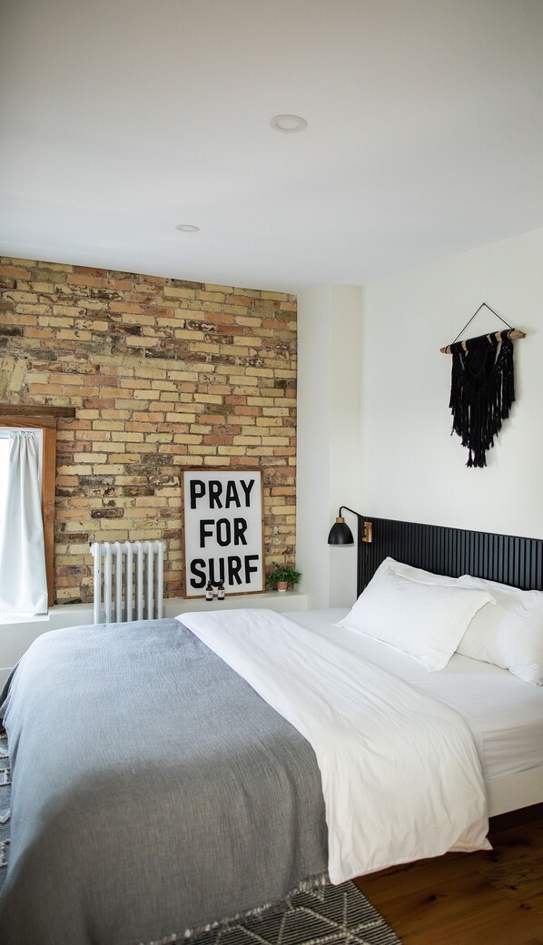 2 slaapkamers, een strijkplank/strijkijzer, gratis wifi, beddengoed