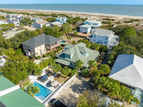 Historic Oceanside Tybee Cottage with Private Pool by Tybee Cottages