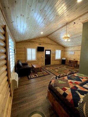 Superior-Ferienhütte, 1 Queen-Bett, barrierefrei | Wohnbereich