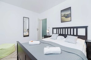 3 間睡房、熨斗/熨 衫板、Wi-Fi、床單