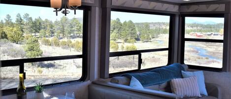 Smart TV, fireplace, DVD player