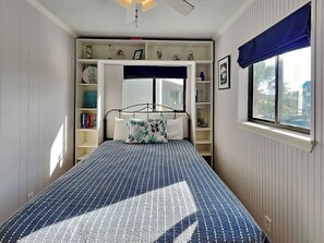 1 bedroom, iron/ironing board, Internet, bed sheets