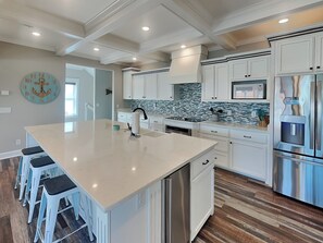 Fridge, microwave, oven, stovetop - Luxurious home w. private pool + rooftop deck views. (Tybee Island)