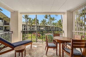 Outdoor dining - Turtle Bay Villa with direct Ocean View and private balcony! (Kahuku)