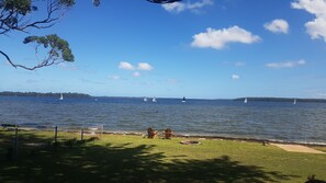 Property grounds - Absolute Waterfront Accomodation! (Saint Georges Basin)