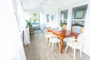 Dining - Ivy's Cottage Family-Friendly Williamsburg Stay (Toano)