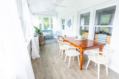 Relaxing Family Cottage w/ Sunroom & Backyard Movie Nights