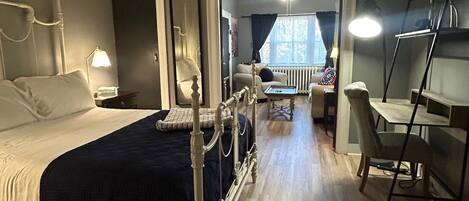 1 chambre, fer et planche Ă repasser, Wi-Fi, draps fournis