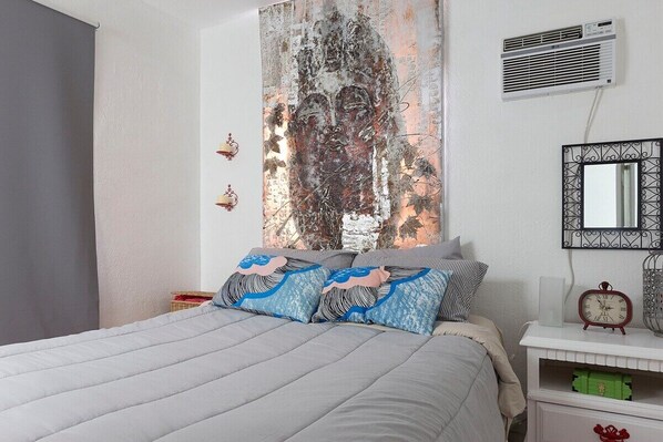 1 bedroom, desk, iron/ironing board, free WiFi