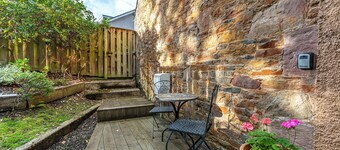 A charming 2 bed cottage in the heart of the popular borders village of Melrose.