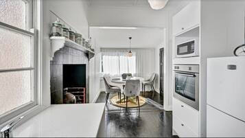 Fridge, microwave, oven, coffee/tea maker