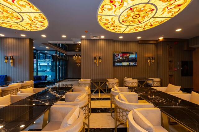 New Emin Hotel: лаунж-зона