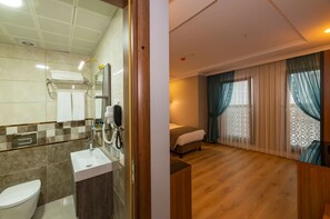 In-room safe, individually furnished, desk, laptop workspace