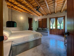 4 bedrooms, free WiFi, bed sheets, wheelchair access