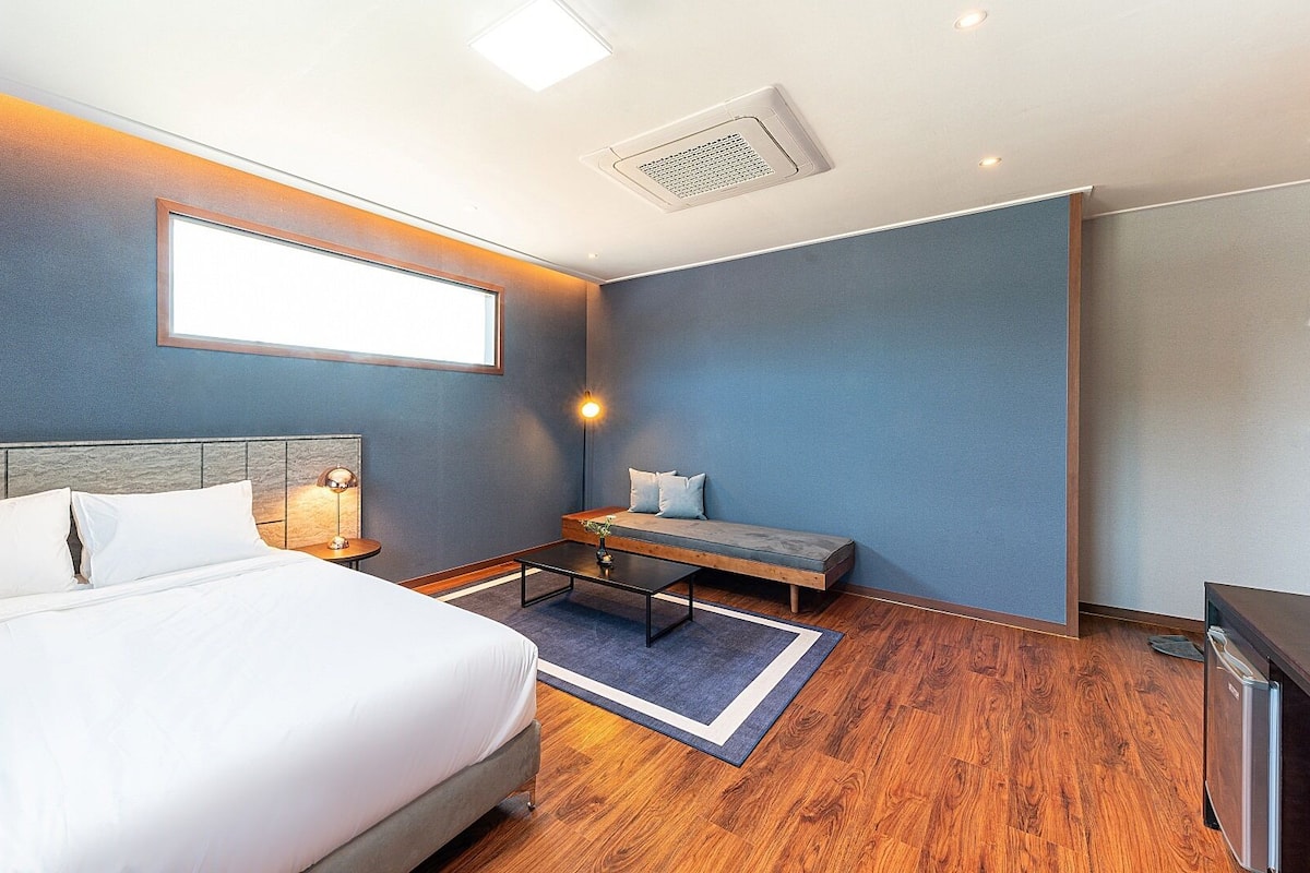 Double Room (Hotel Type) | WiFi (free)
