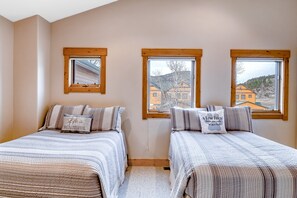 2 chambres, fer et planche à repasser, accès Internet, draps fournis