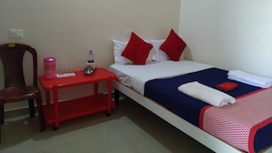 Room - RAJE SAMBHAJI GUEST HOUSE (Belagavi)