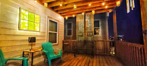 Terrace/patio - Private & Cozy Bungalow, walkable to all things cool in Chattanooga (Chattanooga)