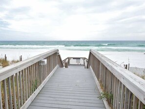 Property grounds - Huntington by the Sea 107 (Miramar Beach)