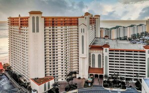 Exterior - Luxury Ocean Front Condo 3 bed, 3 bath, Bunk Room (Panama City Beach)