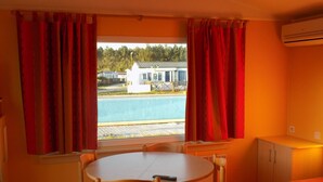 Dining - Landshause Bungalow T2 13A (Pataias)