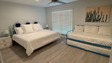 3 bedrooms, desk, iron/ironing board, travel crib