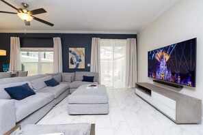 TV, DVD player, books, stereo - Spacious 5Bd w/ Pool at Storey Lake Resort 2905 (Kissimmee)