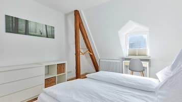 5 slaapkamers, reisbedje, wifi, beddengoed