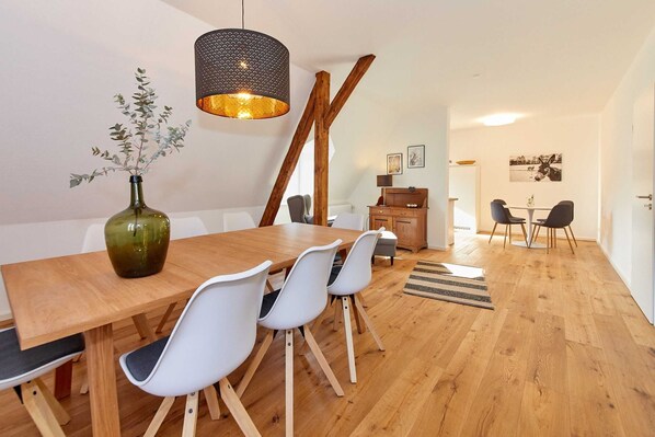 Luokittelematon kuva, 1 kautta 38, painike