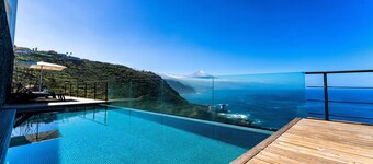 Villa "Prismar" close to the Sea with Sea View, El Teide Views, Pool, Wi-Fi & Terraces