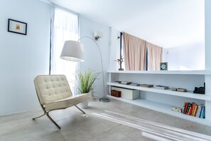 Interior - Villa "Prismar" close to the Sea with Sea View, El Teide Views, Pool, Wi-Fi & Terraces (tacoronte)