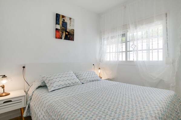 2 chambres, accĂšs au Wi-Fi (inclus), literie fournie