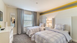 4 bedrooms, desk, iron/ironing board, free WiFi