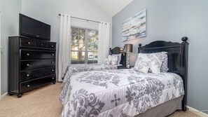 5 bedrooms, desk, iron/ironing board, free WiFi