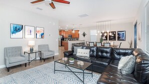 TV, video games, DVD player, table football - New Listing! Champions Gate Resort, 10mi to Disney & 21mi to Universal - GRH440715 (Davenport)