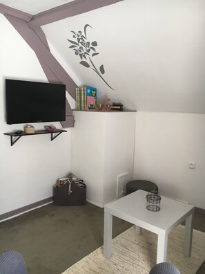 TV