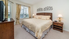 5 Schlafzimmer, Schreibtisch, Bügeleisen/Bügelbrett, kostenloses WLAN