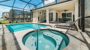 A heated pool - New Listing! Solara Resort, 8mi to Disney & 15mi to Universal - GRH438758 (Kissimmee)