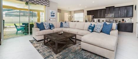 Tv, dvd-afspiller, bordfodbold