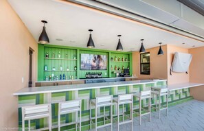 Bar (in der Unterkunft)