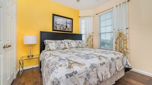 3 bedrooms, desk, iron/ironing board, free WiFi