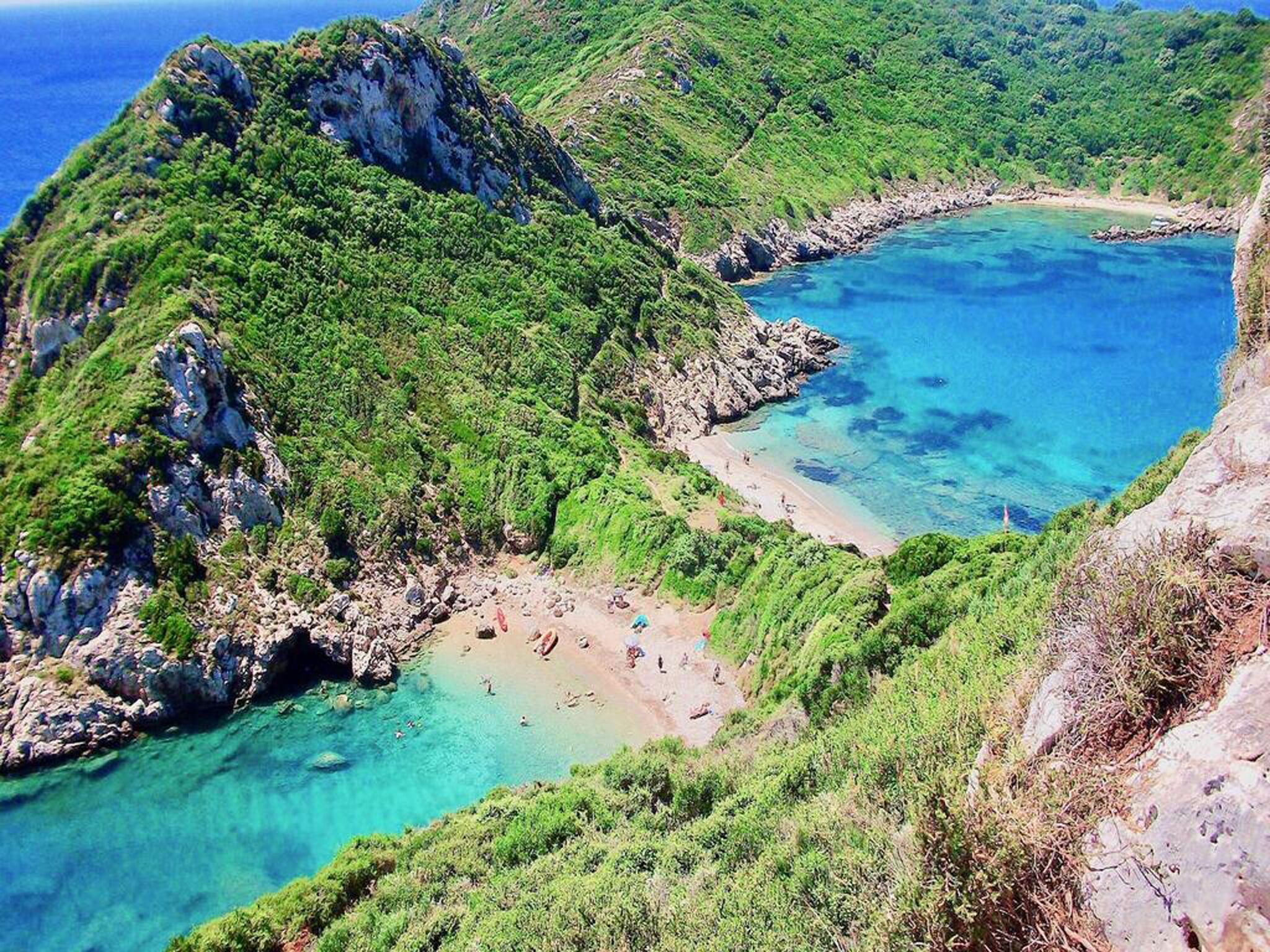 Beach nearby, sun-loungers