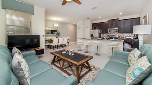 TV, DVD player - New Listing! Champions Gate Resort, 10mi to Disney & 21mi to Universal - GRH438772 (Davenport)