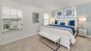 4 bedrooms, desk, iron/ironing board, free WiFi