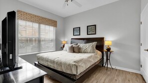 4 bedrooms, desk, iron/ironing board, free WiFi - New Listing! Paradise Palms Resort, 6mi to Disney & 14mi to Universal - GRH438997 (Kissimmee)