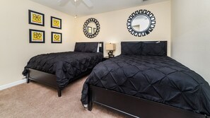 9 habitaciones, escritorio, tabla de planchar con plancha y wifi gratis