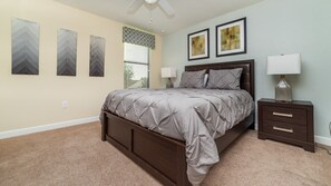 9 habitaciones, escritorio, tabla de planchar con plancha y wifi gratis